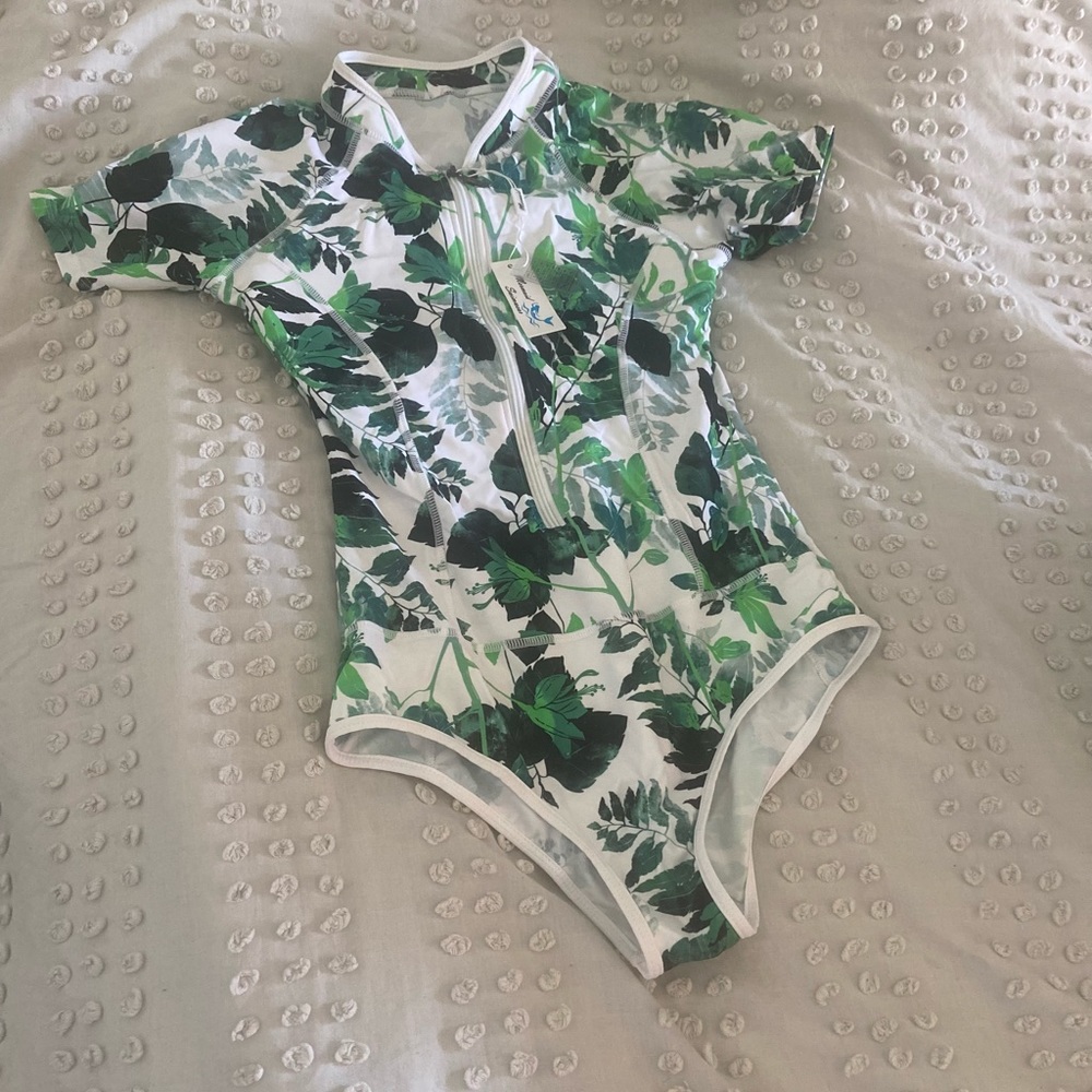 One piece zipper swimsuit